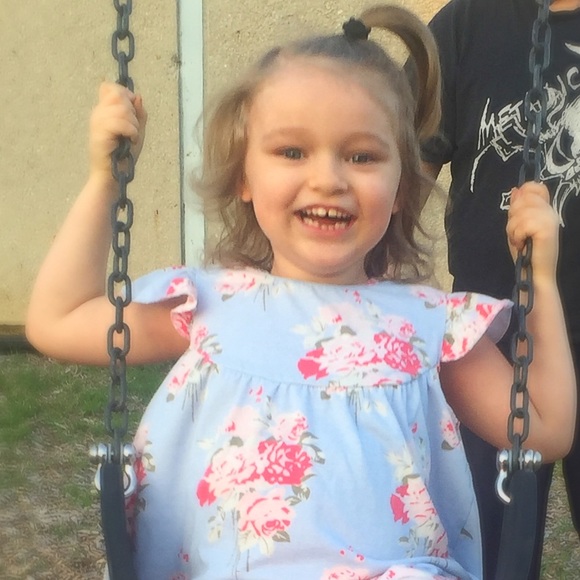 Meet your Posher, Lauren - Picture 11 of 16